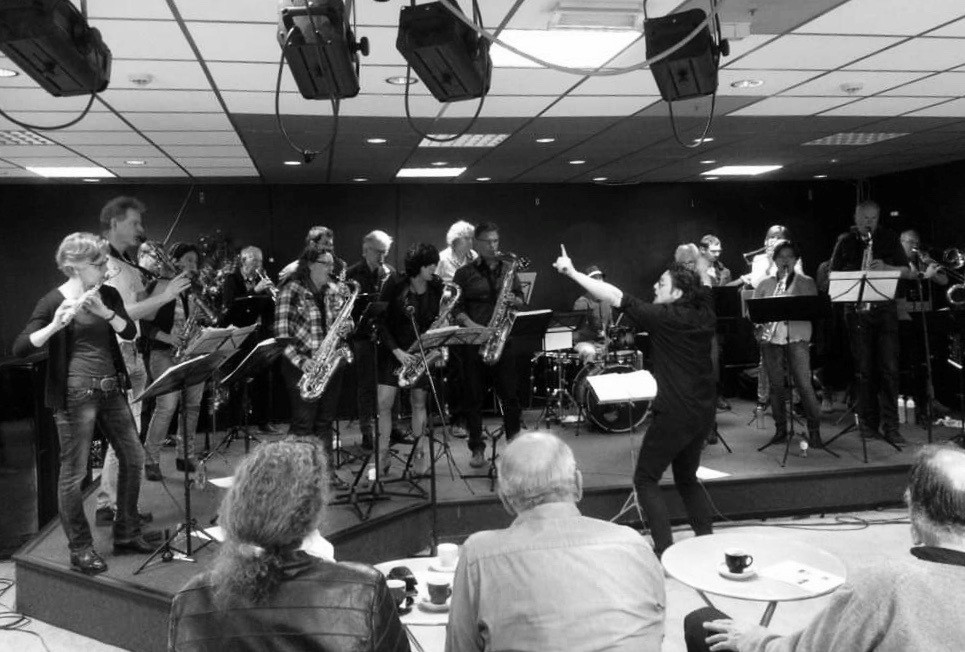 Edward Capel tijdens het geven van een workshop.